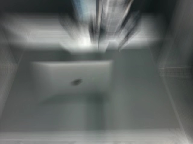 Laptop task with image noise